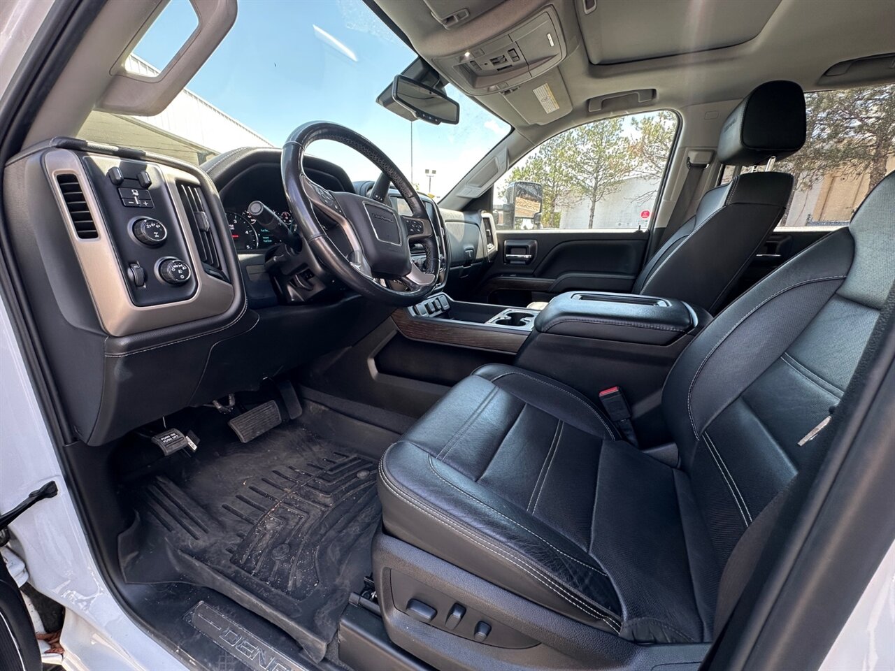 2019 GMC Sierra 3500 Denali - Photo 10 - Reno, NV 89511