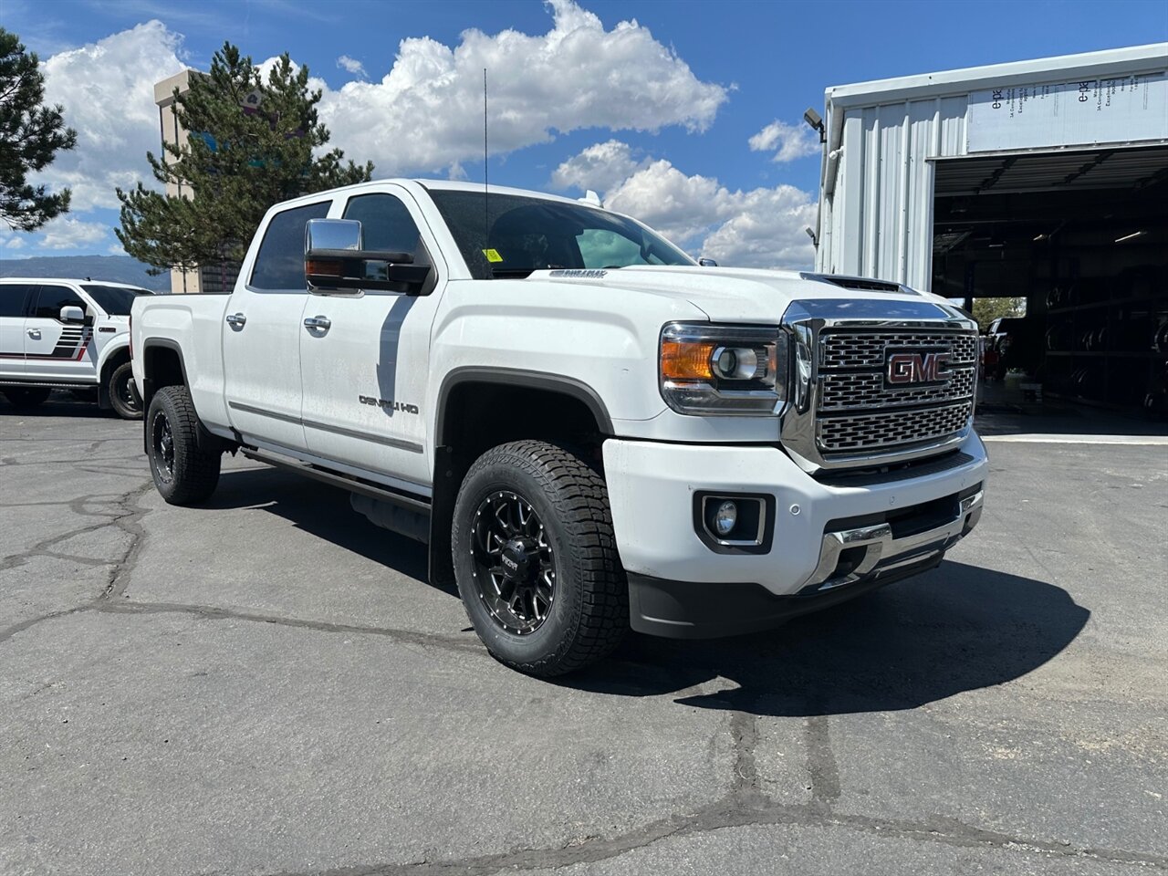 2019 GMC Sierra 3500 Denali - Photo 1 - Reno, NV 89511