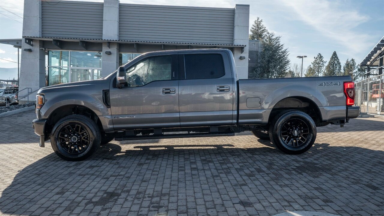 2022 Ford F-250 Super Duty Lariat   - Photo 3 - Reno, NV 89511