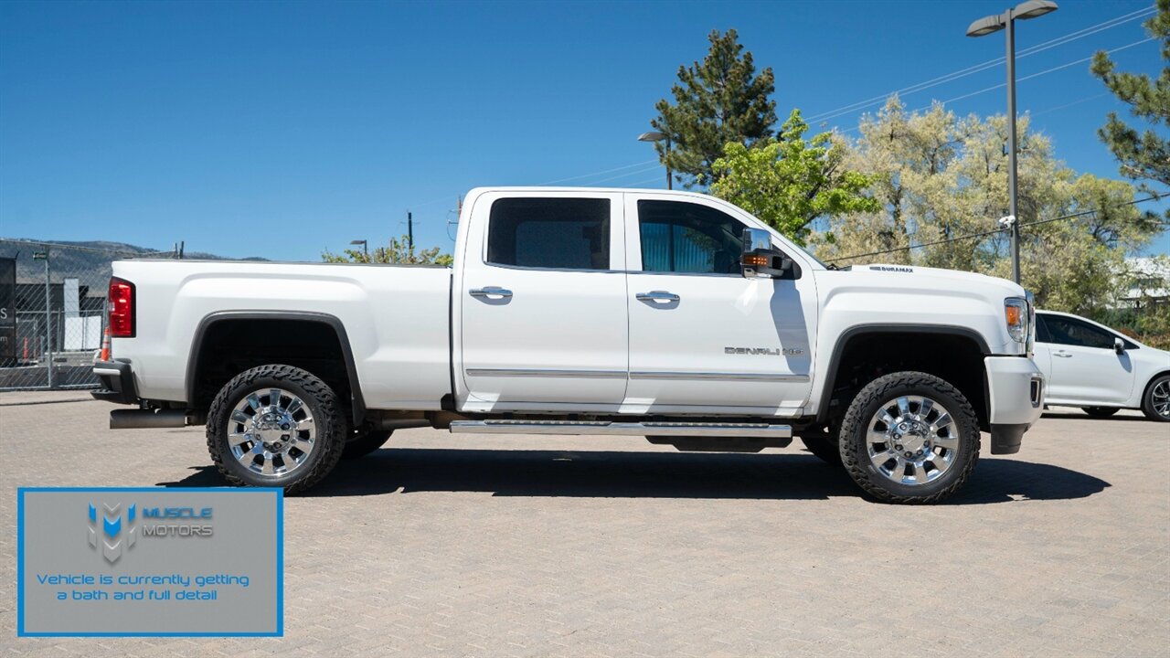 2019 GMC Sierra 2500HD Denali   - Photo 5 - Reno, NV 89511
