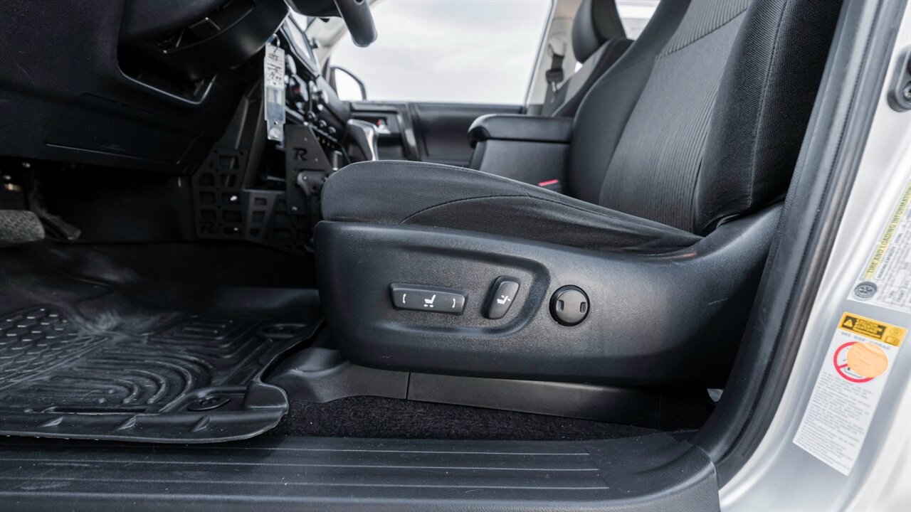 2018 Toyota 4Runner TRD Off-Road   - Photo 25 - Reno, NV 89511