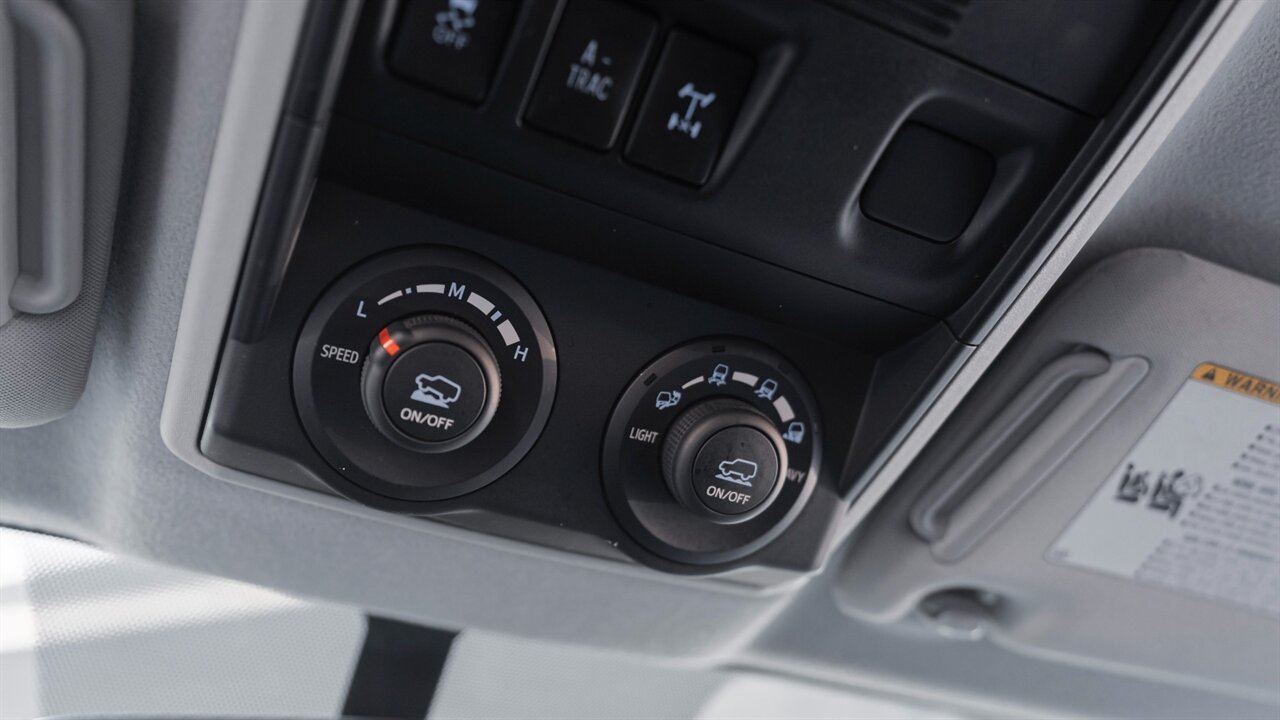 2018 Toyota 4Runner TRD Off-Road   - Photo 31 - Reno, NV 89511