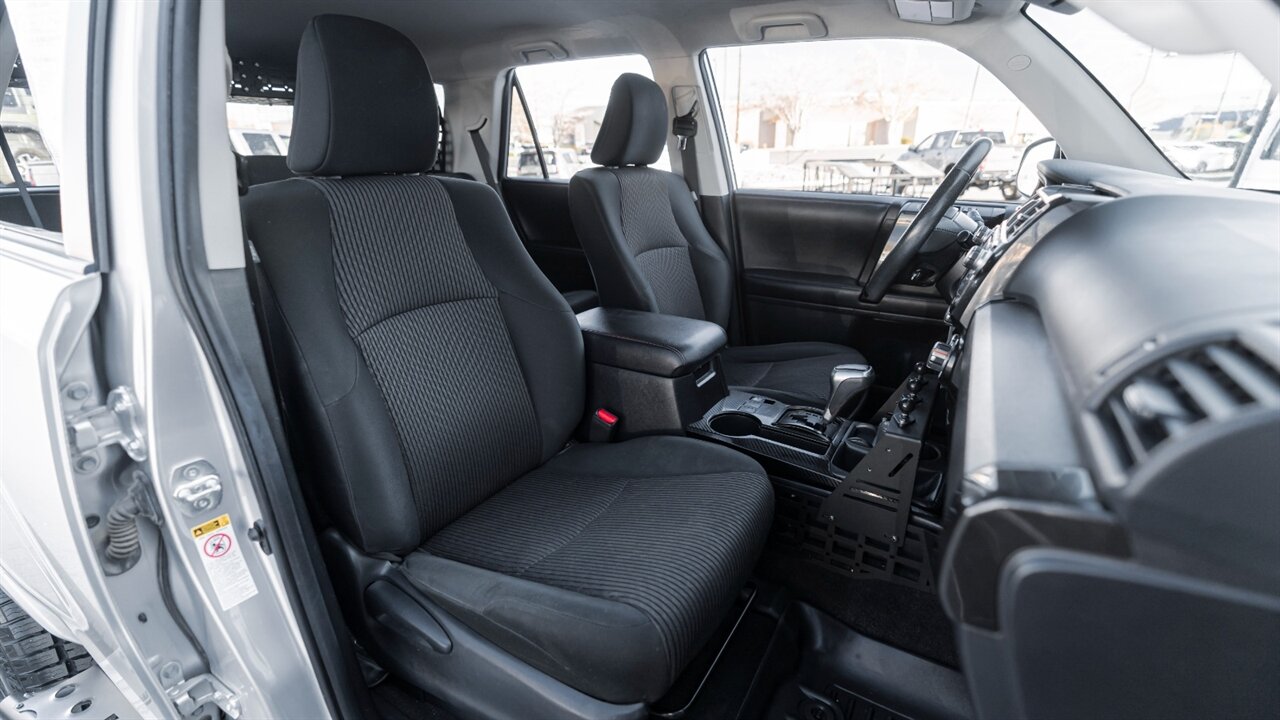 2018 Toyota 4Runner TRD Off-Road   - Photo 21 - Reno, NV 89511