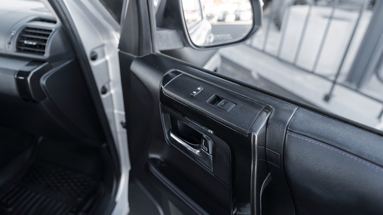 2018 Toyota 4Runner TRD Off-Road   - Photo 37 - Reno, NV 89511