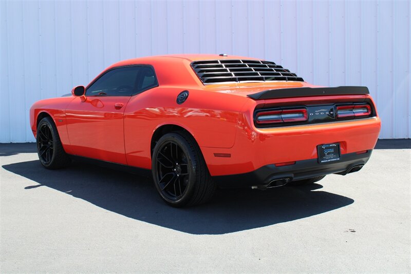 2017 Dodge Challenger R/T  