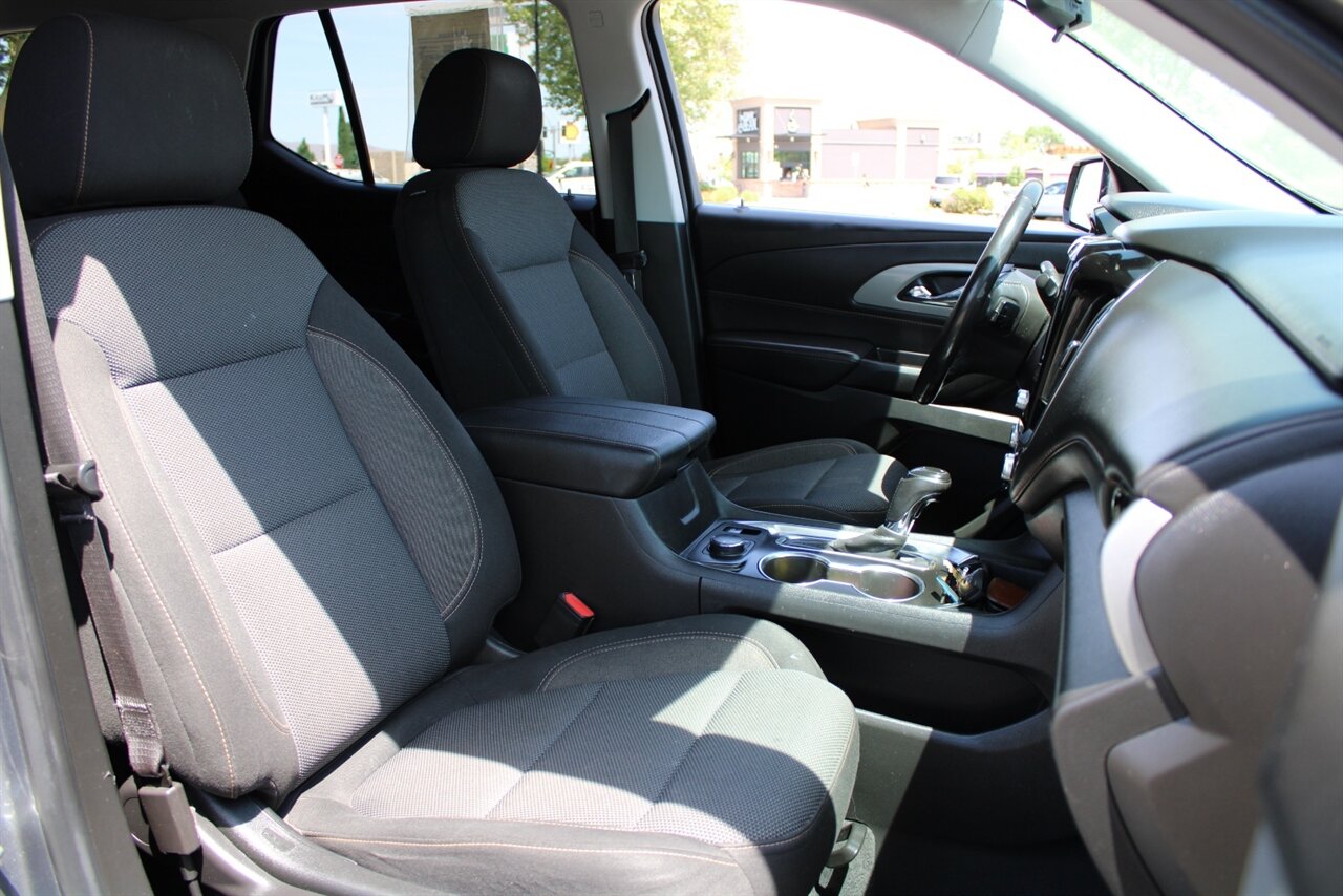 2020 Chevrolet Traverse LT 1LT - Photo 27 - Reno, NV 89511