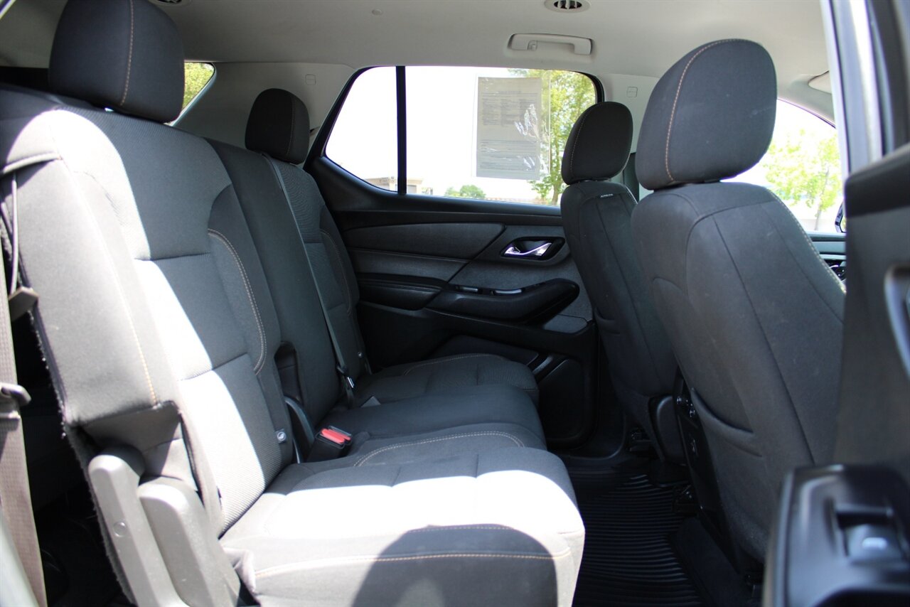 2020 Chevrolet Traverse LT 1LT - Photo 26 - Reno, NV 89511