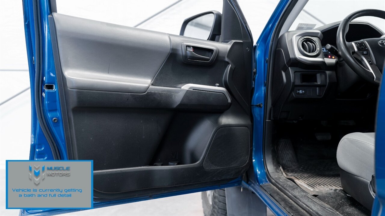 2017 Toyota Tacoma SR5 V6   - Photo 13 - Reno, NV 89511