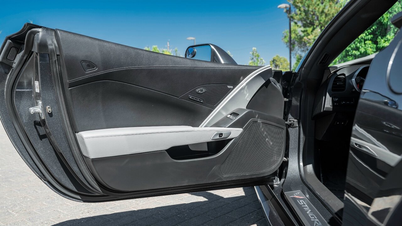 2018 Chevrolet Corvette Stingray 2LT   - Photo 24 - Reno, NV 89511