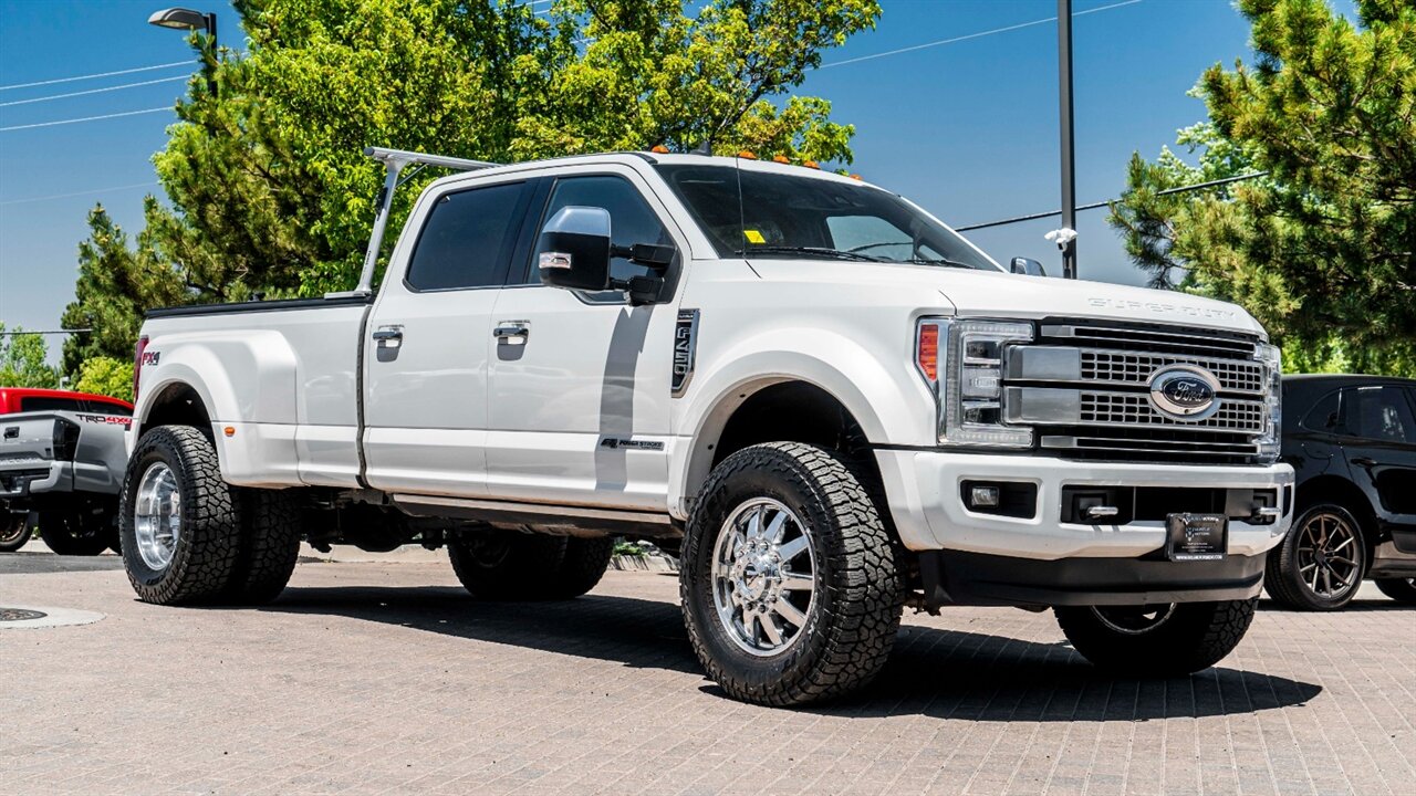 2019 Ford F-450 Super Duty Platinum DRW   - Photo 1 - Reno, NV 89511