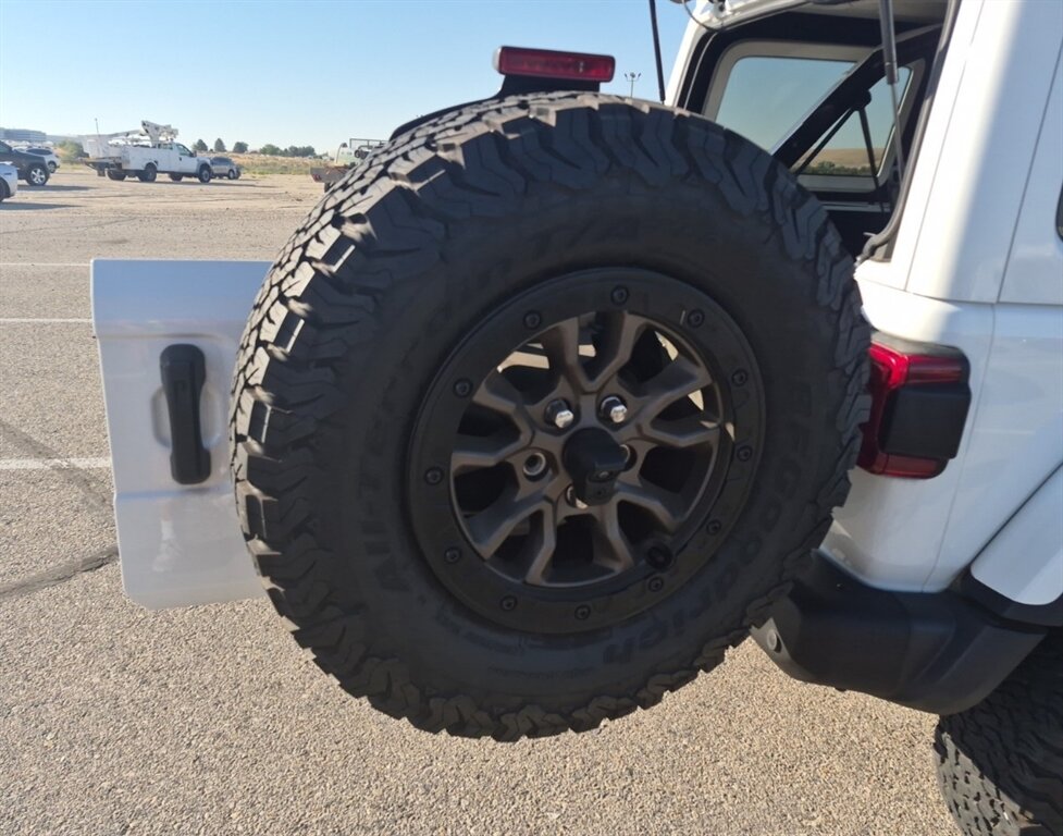 2023 Jeep Wrangler Rubicon 392   - Photo 8 - Reno, NV 89511