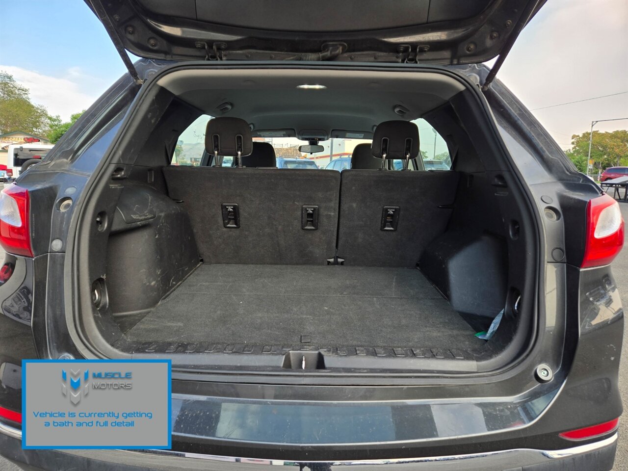 2018 Chevrolet Equinox LS photo 3