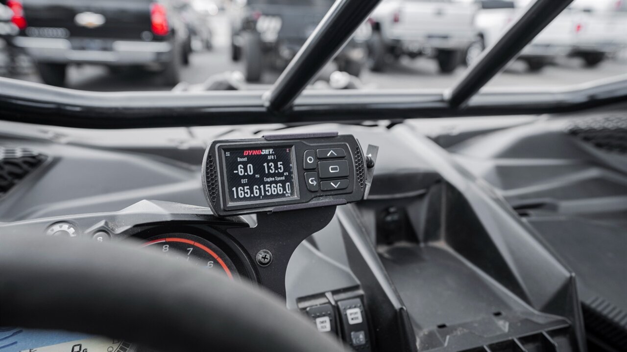 2017 Can-Am Maverick X3 XRS DPS   - Photo 28 - Reno, NV 89511