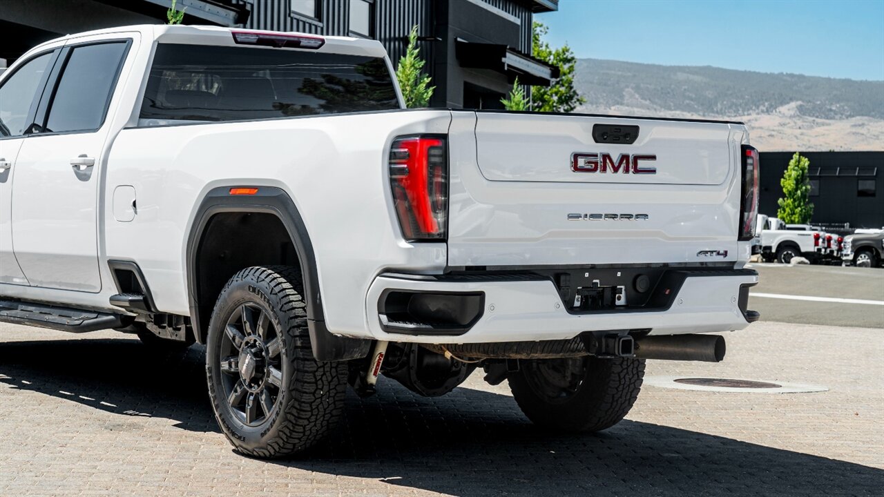 2024 GMC Sierra 2500 AT4 - Photo 12 - Reno, NV 89511