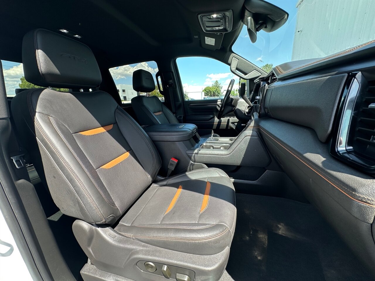 2024 GMC Sierra 2500 AT4 - Photo 12 - Reno, NV 89511
