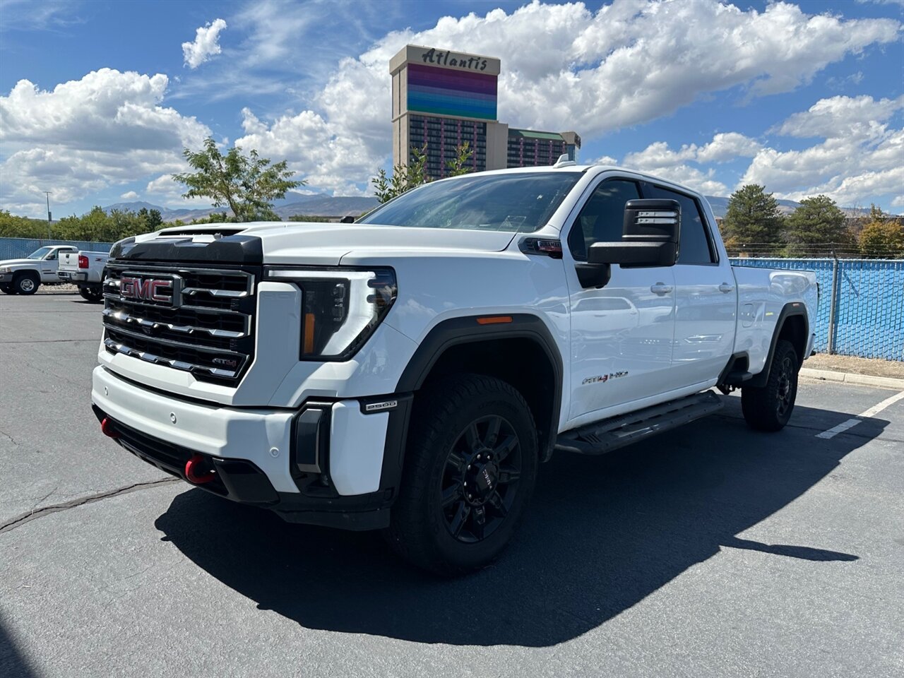 2024 GMC Sierra 2500 AT4 - Photo 7 - Reno, NV 89511