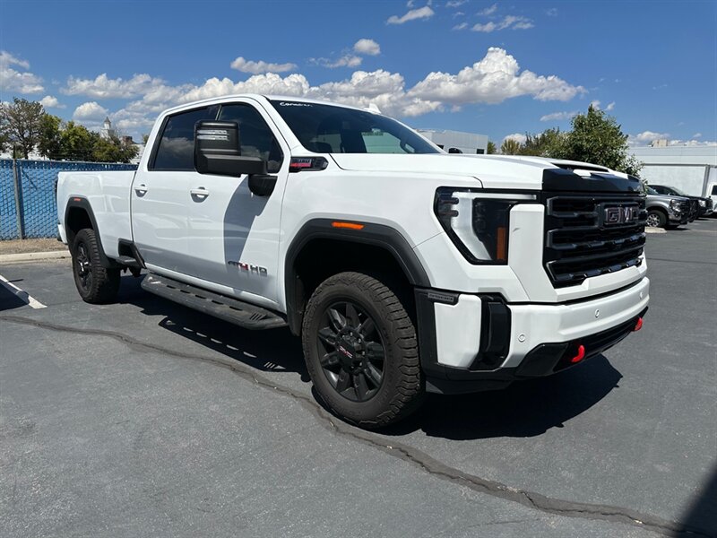2024 GMC Sierra 2500 AT4  