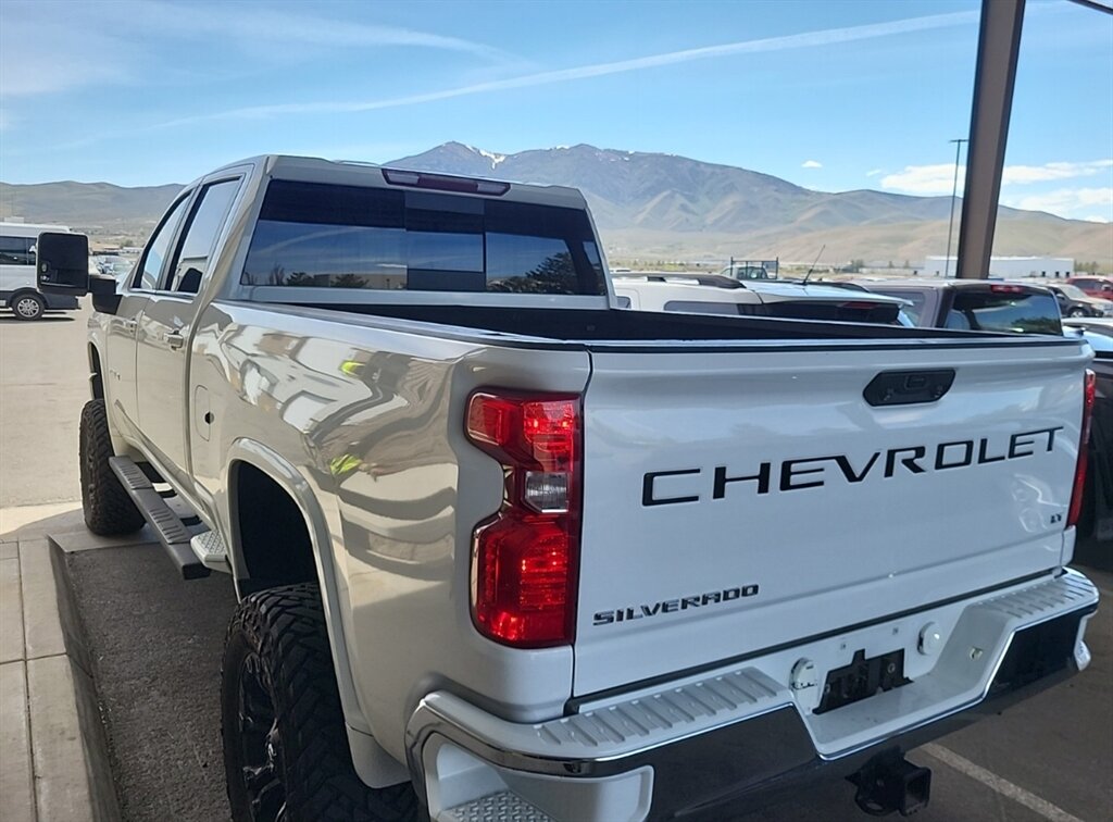 2020 Chevrolet Silverado 2500 LT - Photo 2 - Reno, NV 89511
