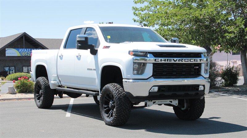 2020 Chevrolet Silverado 2500 LT  