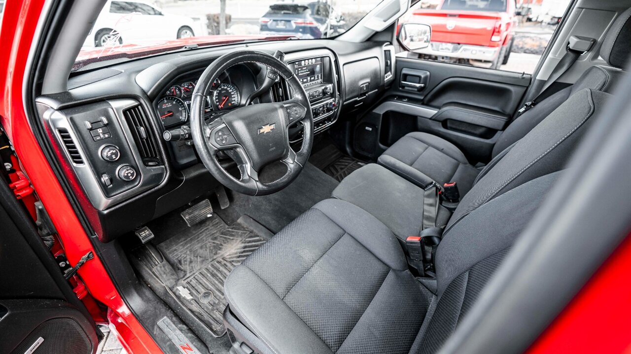 2018 Chevrolet Silverado 1500 LT LT2   - Photo 13 - Reno, NV 89511