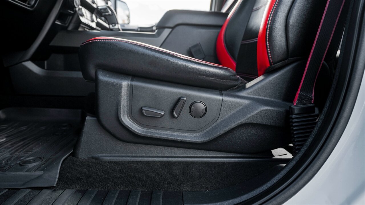 2019 Ford F-150 Lariat Sport   - Photo 18 - Reno, NV 89511