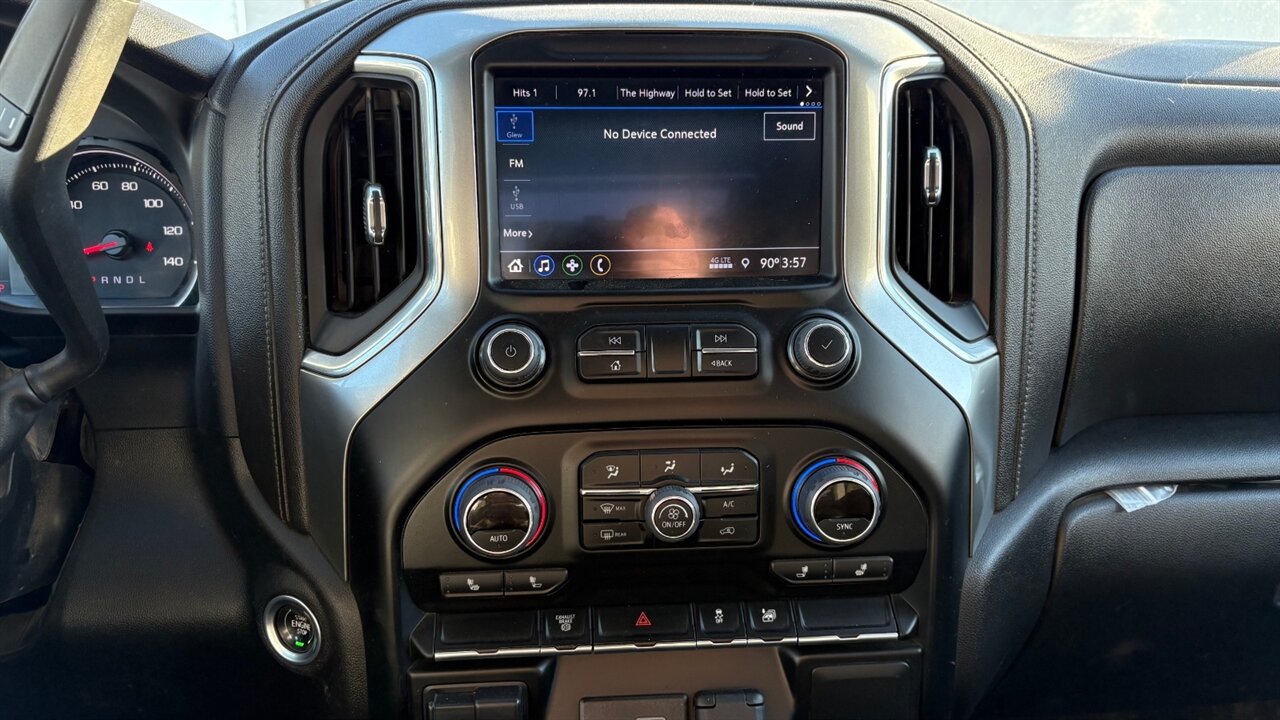 2022 Chevrolet Silverado 3500HD CC LT Flatbed   - Photo 18 - Reno, NV 89511