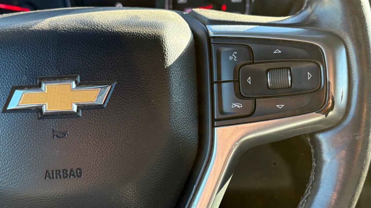 2022 Chevrolet Silverado 3500HD CC LT Flatbed   - Photo 16 - Reno, NV 89511