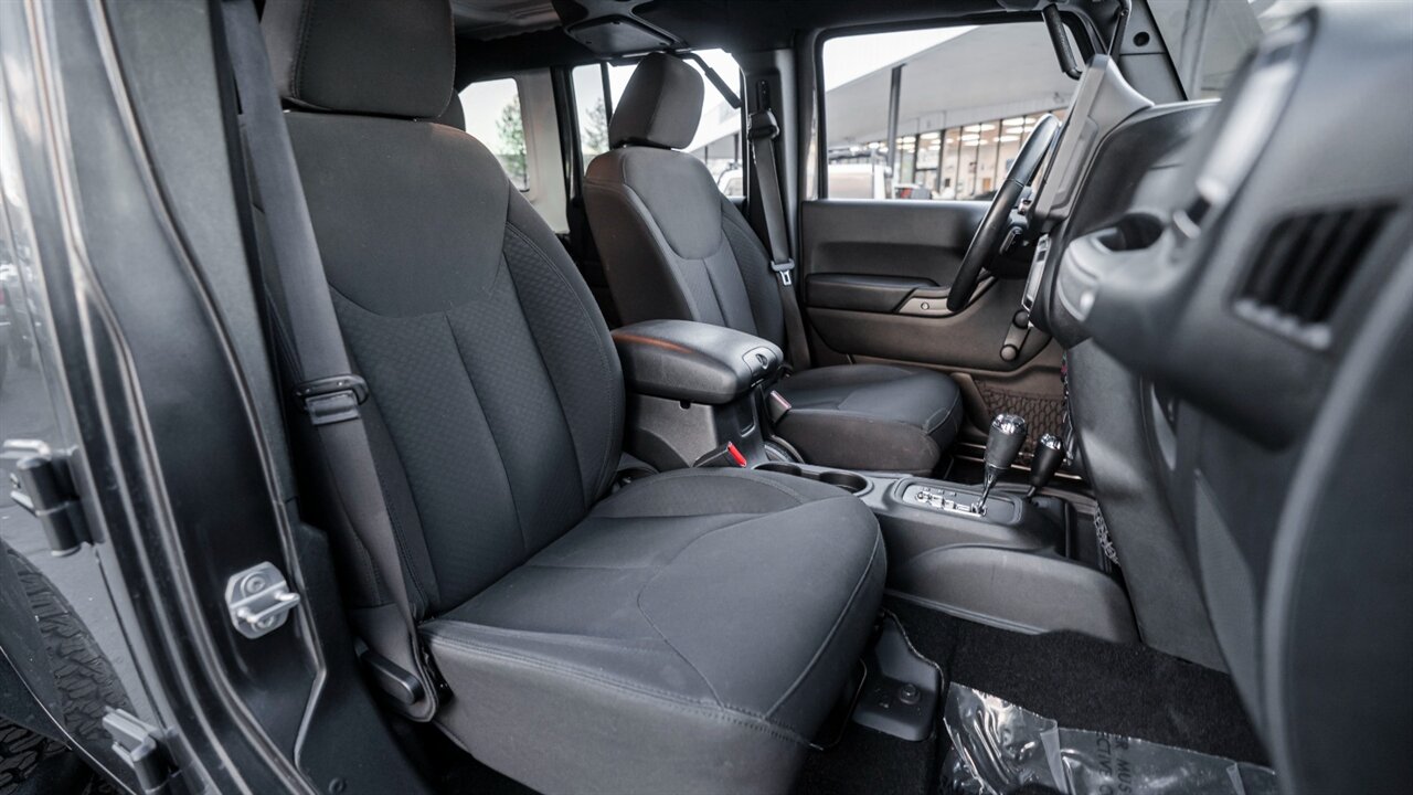 2017 Jeep Wrangler Unlimited Sport   - Photo 17 - Reno, NV 89511