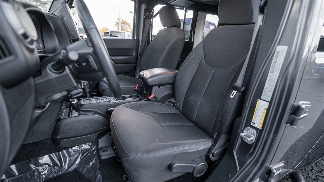 2017 Jeep Wrangler Unlimited Sport   - Photo 13 - Reno, NV 89511