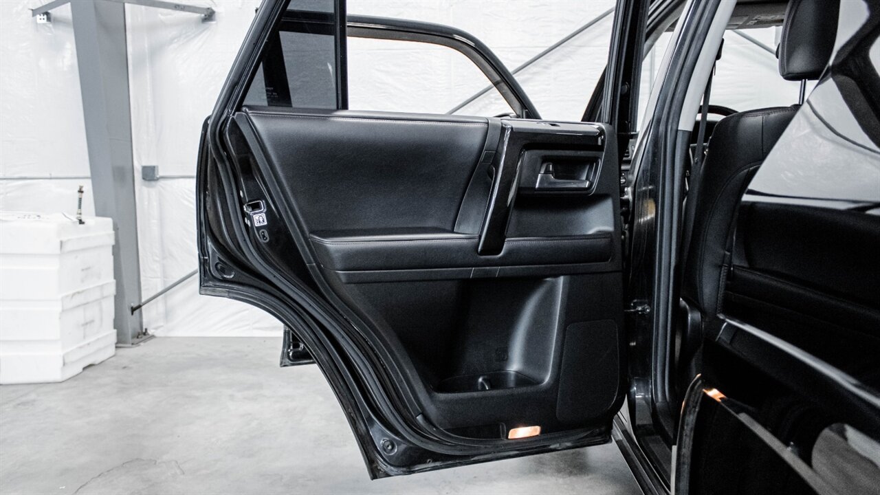 2019 Toyota 4Runner TRD Off-Road Premium   - Photo 30 - Reno, NV 89511