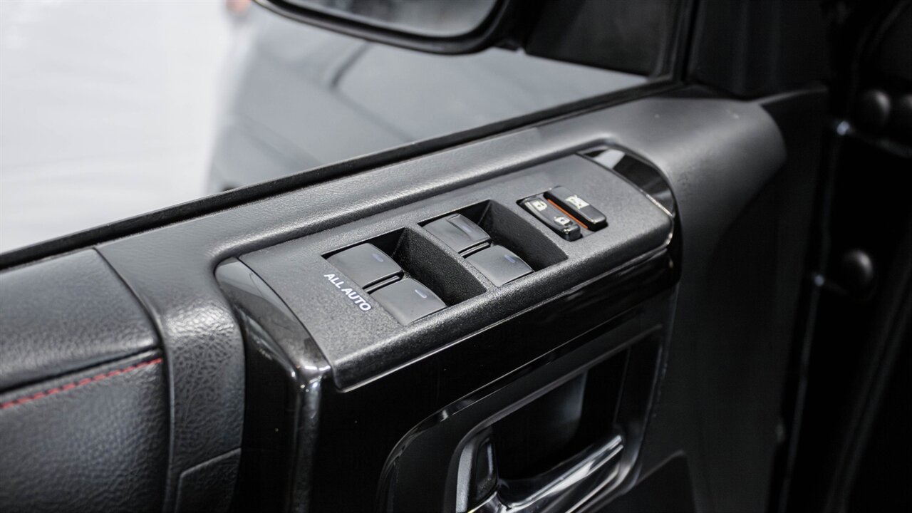 2019 Toyota 4Runner TRD Off-Road Premium   - Photo 38 - Reno, NV 89511