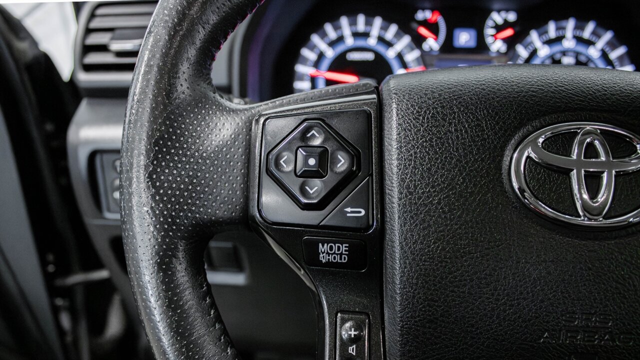 2019 Toyota 4Runner TRD Off-Road Premium   - Photo 20 - Reno, NV 89511
