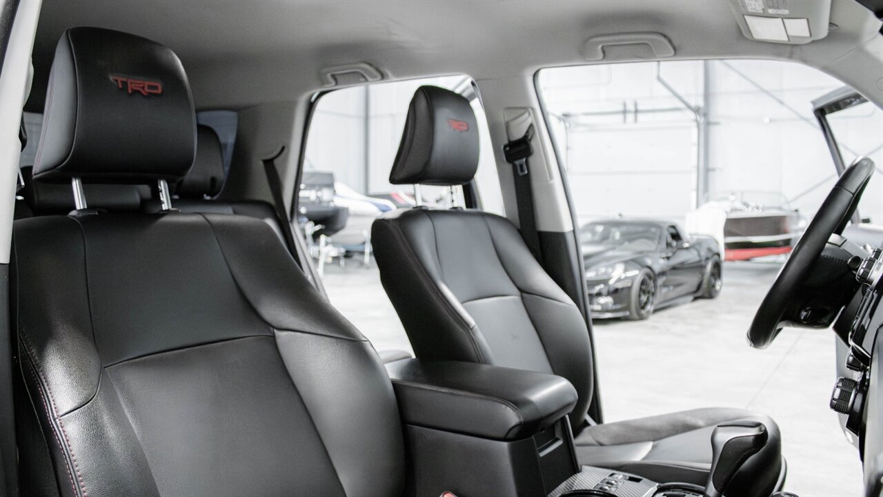 2019 Toyota 4Runner TRD Off-Road Premium   - Photo 37 - Reno, NV 89511