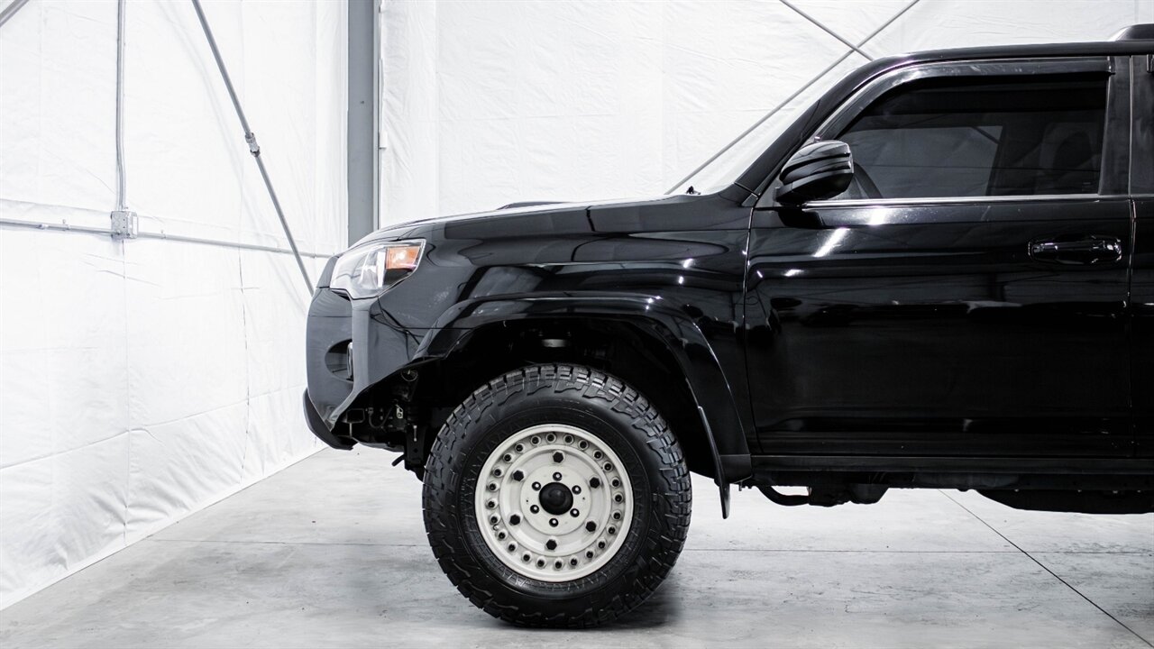2019 Toyota 4Runner TRD Off-Road Premium   - Photo 15 - Reno, NV 89511