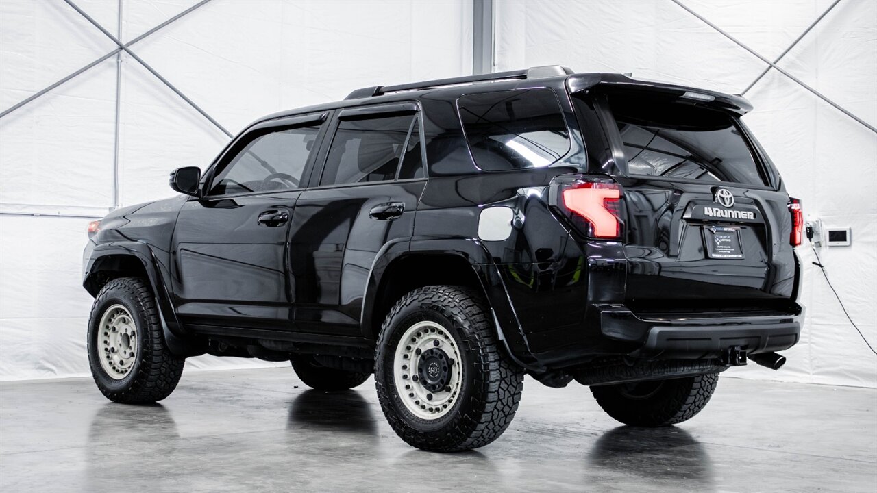 2019 Toyota 4Runner TRD Off-Road Premium   - Photo 2 - Reno, NV 89511