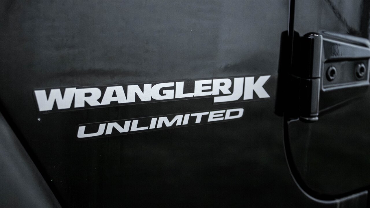 2018 Jeep Wrangler Unlimited Rubicon   - Photo 24 - Reno, NV 89511