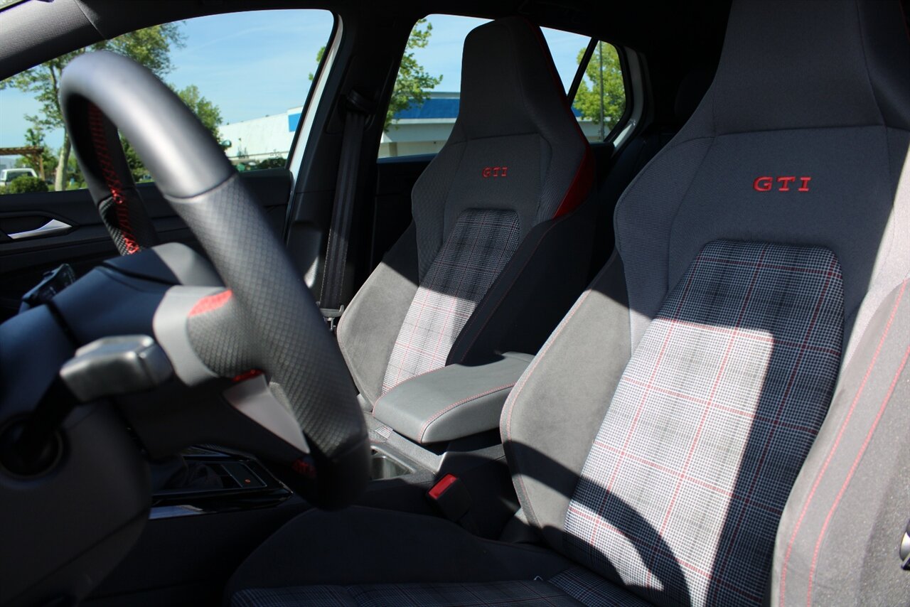 2023 Volkswagen Golf GTI 2.0T 40th Anniversary Edition - Photo 32 - Reno, NV 89511