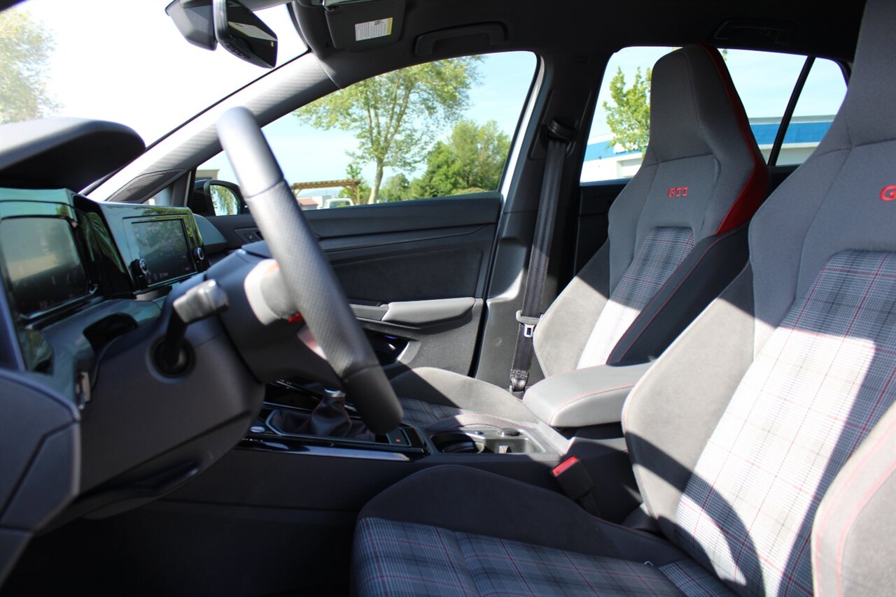 2023 Volkswagen Golf GTI 2.0T 40th Anniversary Edition - Photo 30 - Reno, NV 89511