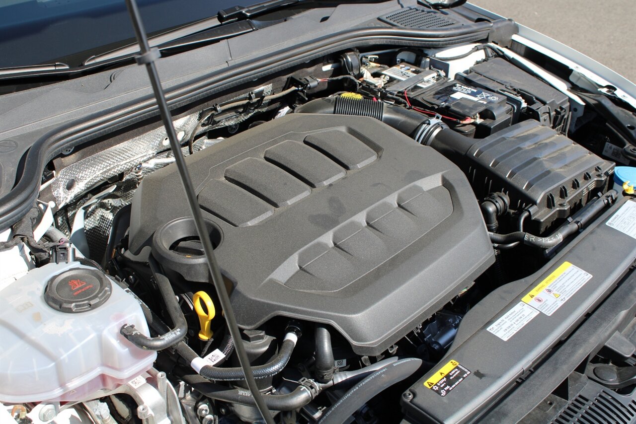 2023 Volkswagen Golf GTI 2.0T 40th Anniversary Edition - Photo 13 - Reno, NV 89511