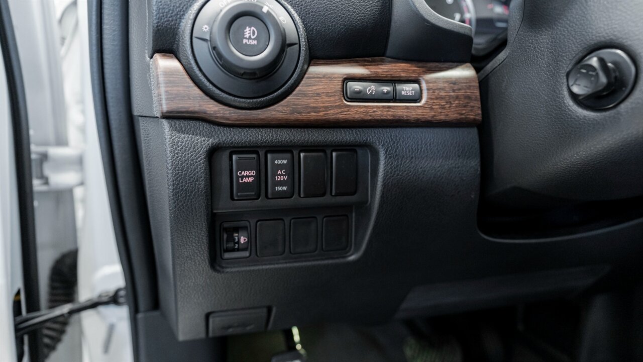 2021 Nissan Titan Platinum Reserve - Photo 30 - Reno, NV 89511