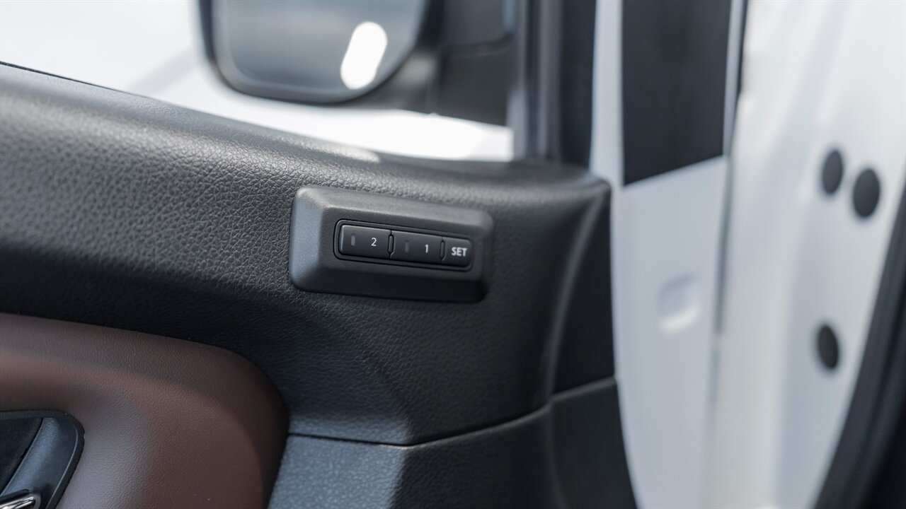 2021 Nissan Titan Platinum Reserve - Photo 25 - Reno, NV 89511