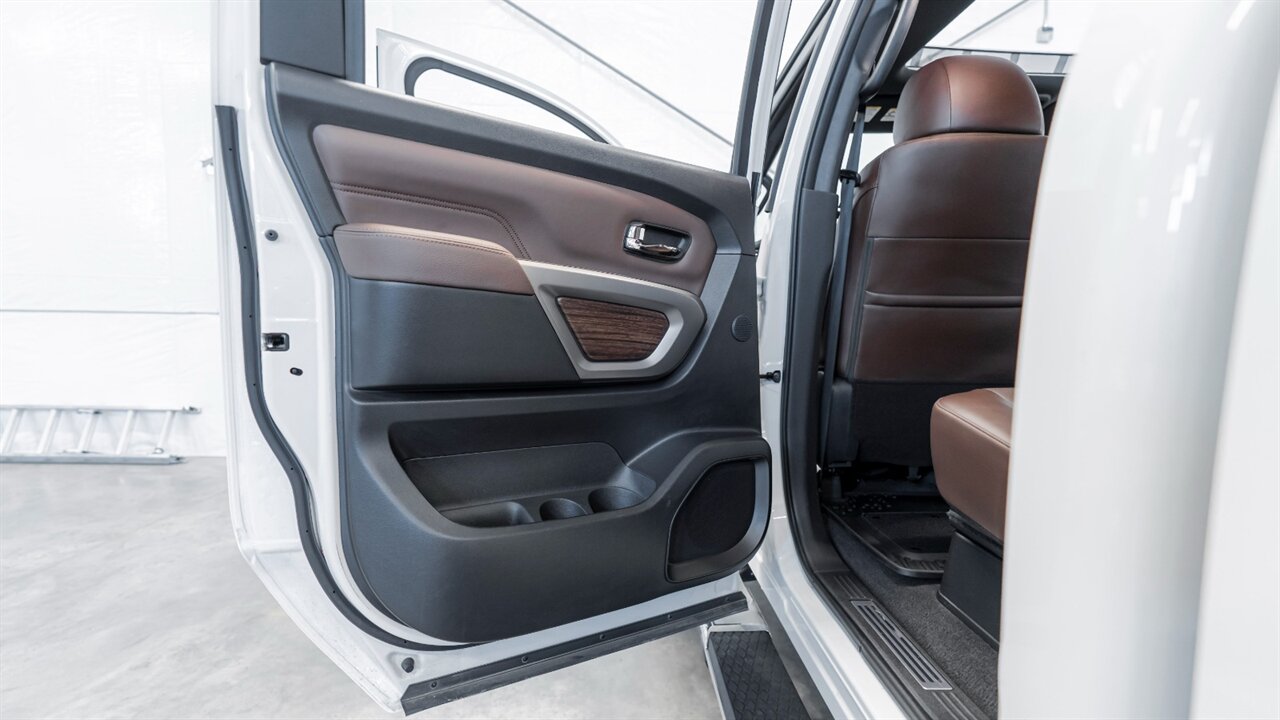 2021 Nissan Titan Platinum Reserve - Photo 43 - Reno, NV 89511