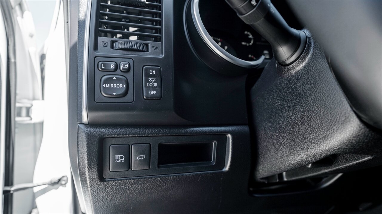 2021 Toyota Sequoia TRD Pro - Photo 28 - Reno, NV 89511
