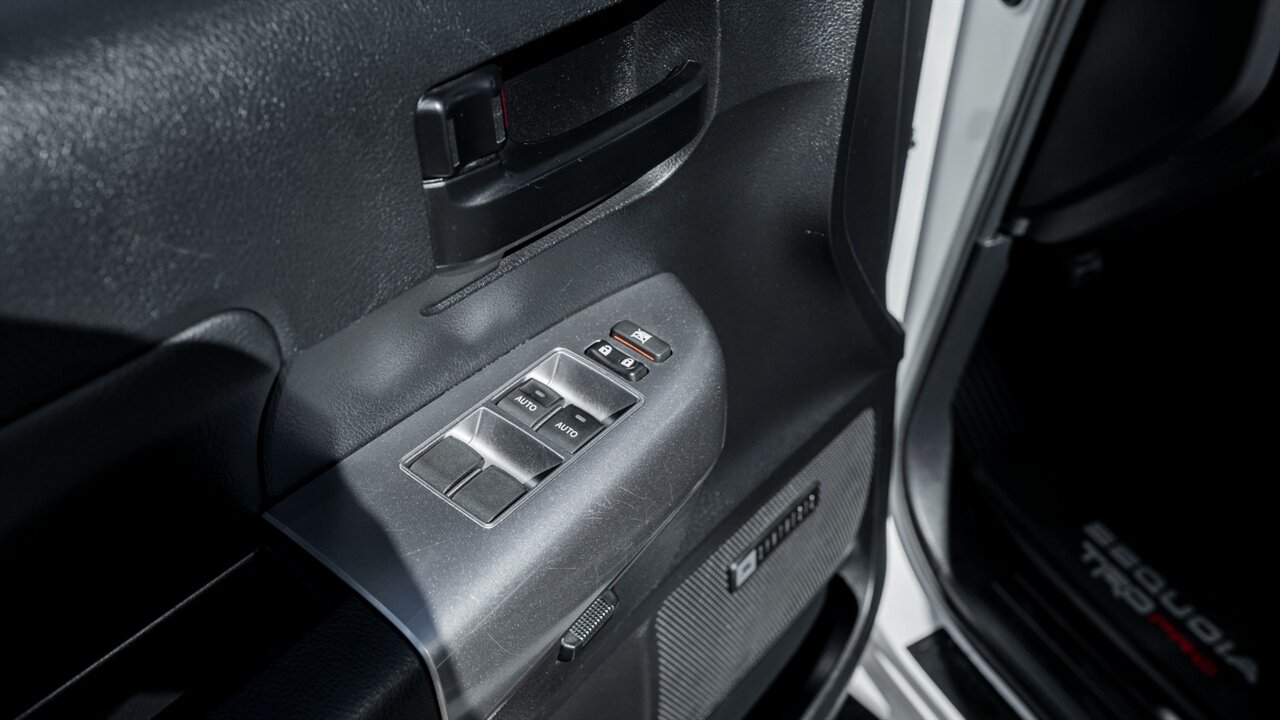2021 Toyota Sequoia TRD Pro - Photo 24 - Reno, NV 89511