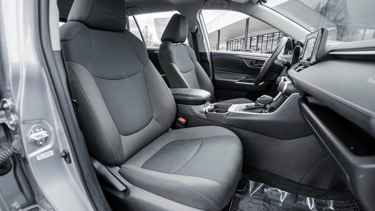 2021 Toyota RAV4 LE - Photo 12 - Reno, NV 89511