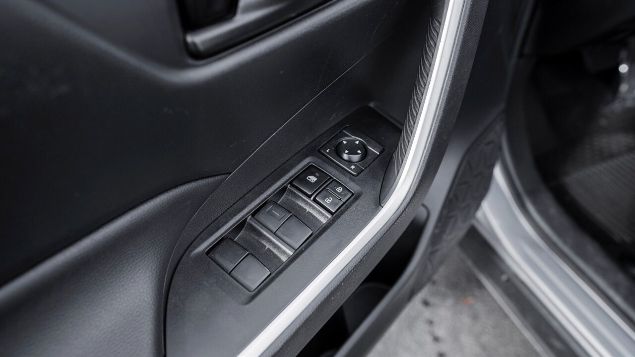 2021 Toyota RAV4 LE - Photo 15 - Reno, NV 89511