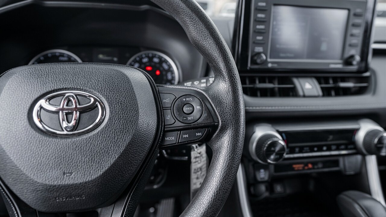 2021 Toyota RAV4 LE - Photo 19 - Reno, NV 89511