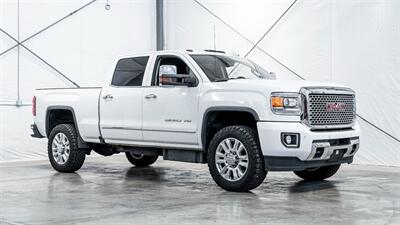 2016 GMC Sierra 2500 Denali  