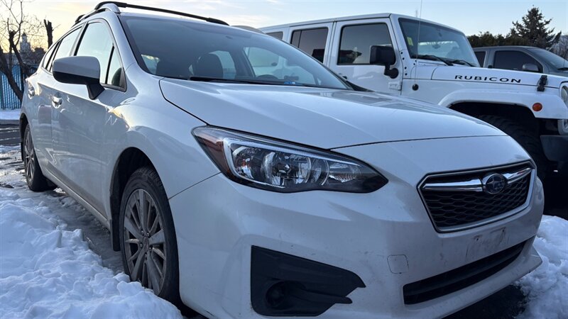 2018 Subaru Impreza 2.0i Premium  