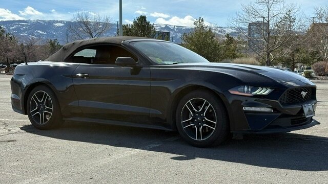 2022 Ford Mustang EcoBoost Premium  